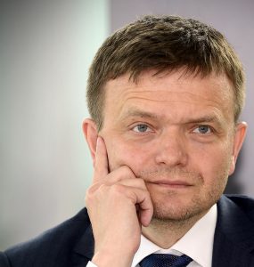 Prekračuje vyšetrovateľka zákon?