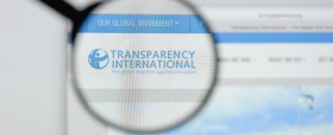 Kto najviac zarobil na kampaniach politických strán? Transparency International Slovensko pozbieralo dáta.