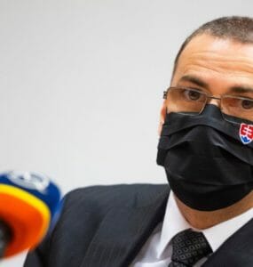 Generálny prokurátor SR Maroš Žilinka počas brífingu.