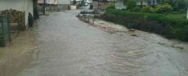 Na ilustračnom obrázku povodeň, ktorá hrozí aj okresu Michalovce.