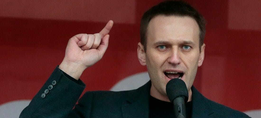 Ruský opozičný líder Alexej Navalnyj reční počas protestného zhromaždenia.