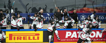 Kanadskí hokejisti po záverečnom klaksóne