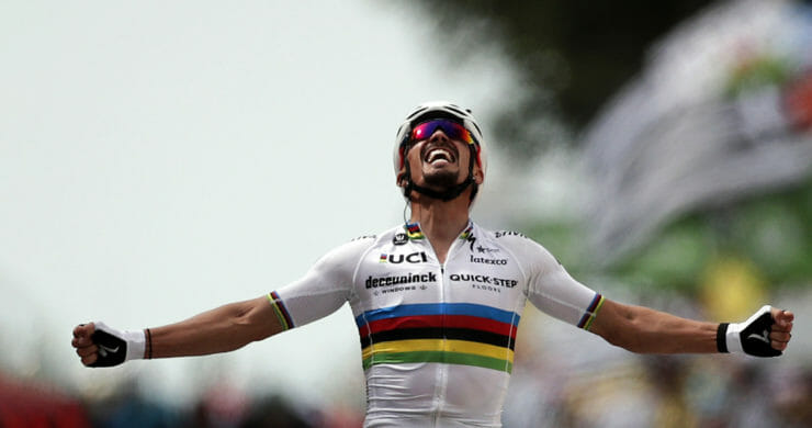 Víťaz prvej etapy Tour de France Julian Alaphilippe