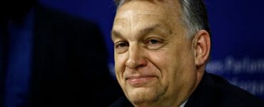 Viktor Orbán si uťahuje z Bruselu