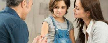 Očkovanie tínedžera vakcínou