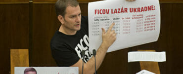 Igor Matovič v opozícii počas rečnenia v pléne NRSR.
