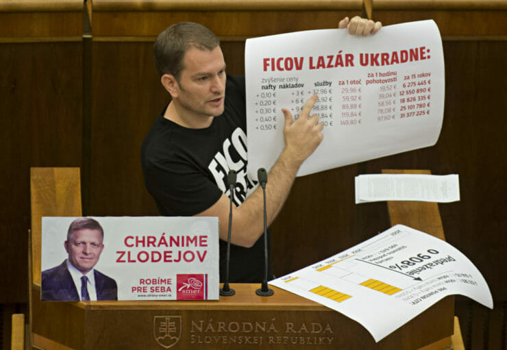 Igor Matovič v opozícii počas rečnenia v pléne NRSR.