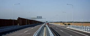 4,3 km dlhý úsek diaľnice D4 medzi križovatkami Bratislava - Petržalka a Bratislava - Juh, ktorý zahŕňa Lužný most