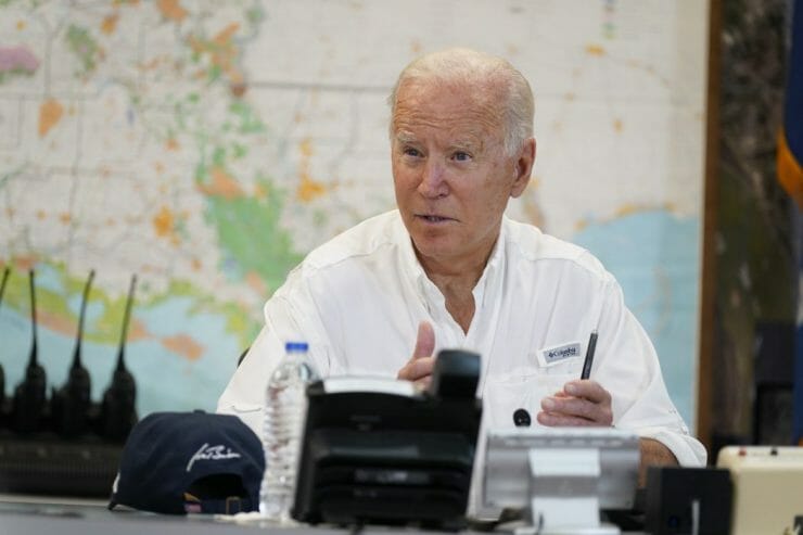 Americký prezident Joe Biden počas brífingu