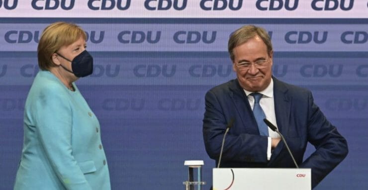Angela Merkelová a Armin Laschet.