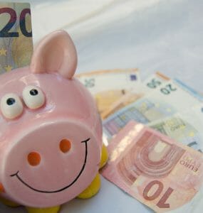 S výškou svojho dôchodku nie je spokojných 73 % seniorov a viac ako 60 % chýbajú peniaze.