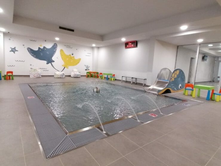 Na snímke detský bazén v novej mestskej plavárni v Snine 5. mája 2021.