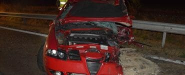 Toto vozidla Alfa Romeo viedol 27-ročný šofér, nehodu neprežil.