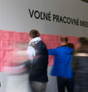 Podnikatelia apelujú na školy, aby reagovali na požiadavky pracovného trhu v predstihu.