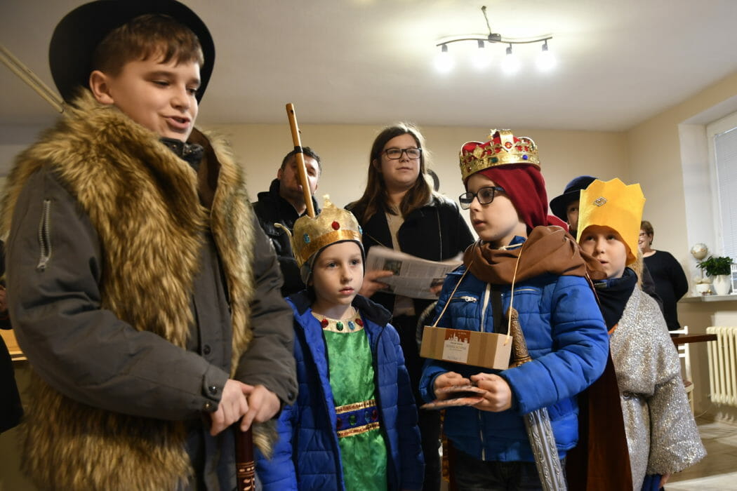 Ľudov&eacute; zvyky: Na sv.&Scaron;tefana ml&aacute;dež vst&aacute;vala zavčasu, typick&eacute; bolo brodenie sa vodou | Zaujalo n&aacute;s