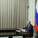 Vladimir Putin a Joe Biden počas videohovoru. Foto: tasr/ap