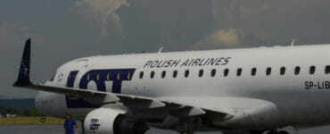 Lietadlo Embraer 175 spoločnosti LOT Polish Airlines.