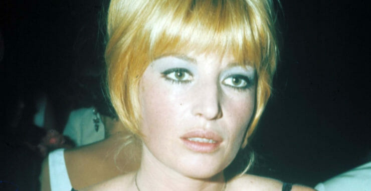 Talianska herečka Monica Vittiová na portréte z roku 1974.