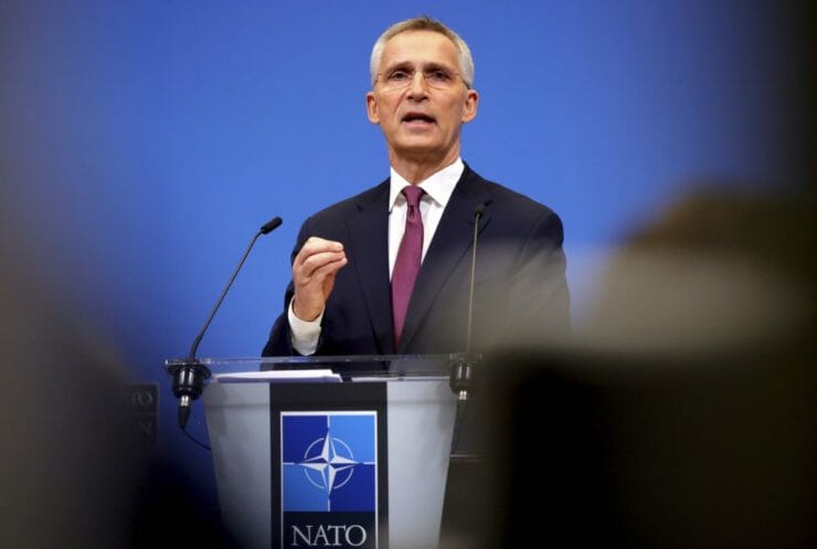Stoltenberg apeluje členské krajiny NATO