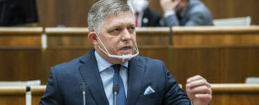 Robert Fico (SMER-SD) počas 63. schôdze Národnej rady SR v Bratislave 30. marca 2022.