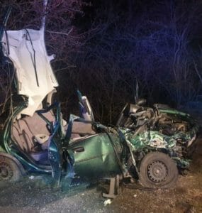 Vozidla Opel Corsa, ktoré sa zmenilo na kôpku šrotu, šoféroval iba 18-ročný vodič.