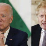 Na kombosnímke zľava Joe Biden a Boris Johnson.
