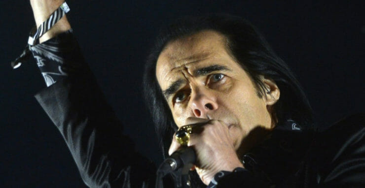 Spevák Nick Cave počas vystúpenia na festivale Pohoda 13. júla 2013 v Trenčíne.