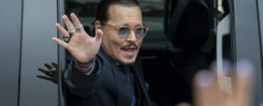 Na archívnej snímke Johnny Depp.