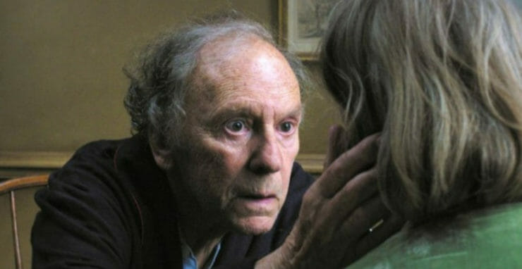 Na nedatovanej snímke Jean-Louis Trintignant počas scény z rakúskeho filmu Amour.