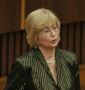 Ľubica Rošková na snímke z apríla 2012 v NR SR počas skladania poslaneckého sľubu.