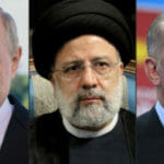 Na kombosnímke zľava Vladimir Putin, Alí Chameneí a Recep Tayyip Erdogan.