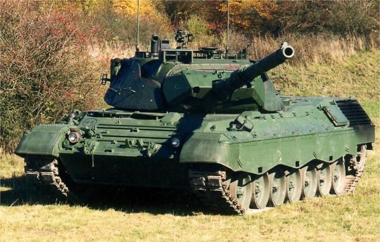 Na ilustračnej snímke nemecký tank typu Leopard 1A5 MBT.