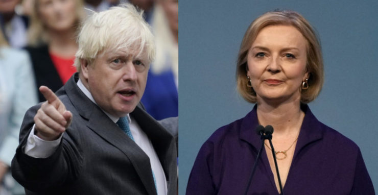 Na kombosnímke zľava Boris Johnson a Liz Trussová, ktorá ho nahradila nielen v premiérskom kresle, ale aj v pozícii líderky strany.