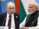 Na kombosnímke zľava ruský prezident Vladimir Putin a Indický premiér Naréndra Módí.