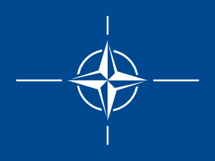 Vlajka NATO - ilustračné foto