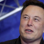 Na archívnej snímke z 1. decembra 2020 miliardár a podnikateľ Elon Musk