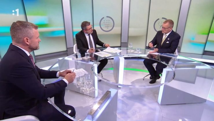 Peter Pellegrini, moderátor Marek Makara a Boris Kollár.