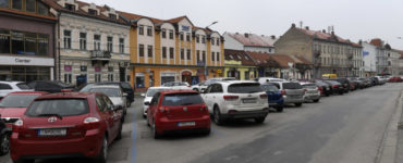 Na ilustračnej snímke parkovisko v Trenčíne.