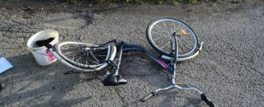 Zdemolovaný bicykel po tragickej nehode.