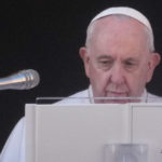 Pápež posiela posolstvo z nemocnice