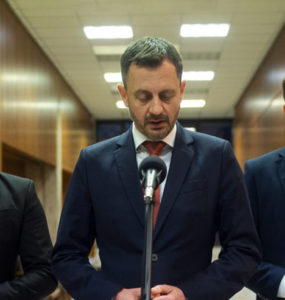 OĽANO a Demokrati sú odrazom biedy