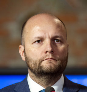 NKÚ ukončilo roky Naďových klamstiev