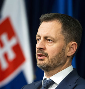 Heger vraj chce zrušiť usmernenie k tranzíciám