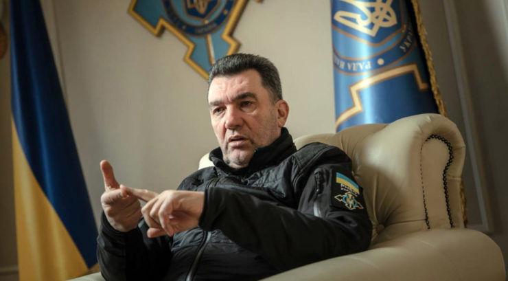 Chystá sa veľký boj? Vysokopostavený ukrajinský predstaviteľ Olexij Danilov v pondelok povedal, že Ukrajina spustí protiofenzívu proti ruským vojakom, keď bude pripravená.