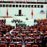 Turecký parlament schválil žiadosť Fínska