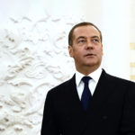 Dmitrij Medvedev hovorí o blízkosti jadrového konfliktu.