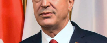 Hulusi Akar.
