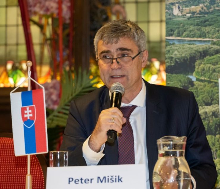 Nový štátny tajomník MZVEZ Peter Mišík.