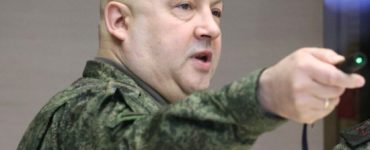 V Rusku údajne v súvislosti so vzburou žoldnierskej Vagnerovej skupiny zatkli generála a vrchného veliteľa vzdušných síl Sergeja Surovikina, ktorý je druhým najvyššie postaveným mužom tamojšej armády