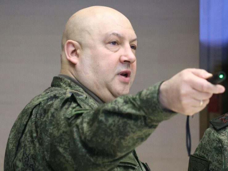 V Rusku údajne v súvislosti so vzburou žoldnierskej Vagnerovej skupiny zatkli generála a vrchného veliteľa vzdušných síl Sergeja Surovikina, ktorý je druhým najvyššie postaveným mužom tamojšej armády